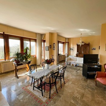 CASALE MONFERRATO - GIARDINI DELLA STAZIONE - GRANDE ALLOGGIO CON BELLISSIMA VISTA