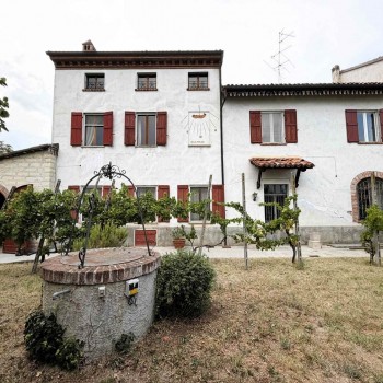 COLLINE DEL MONFERRATO - TERRUGGIA - CASCINALE DI CHARME
